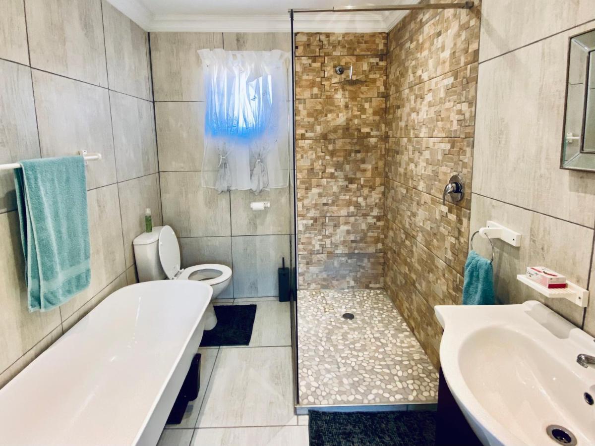 Country Lane Farm Lodge Кредок Екстер'єр фото